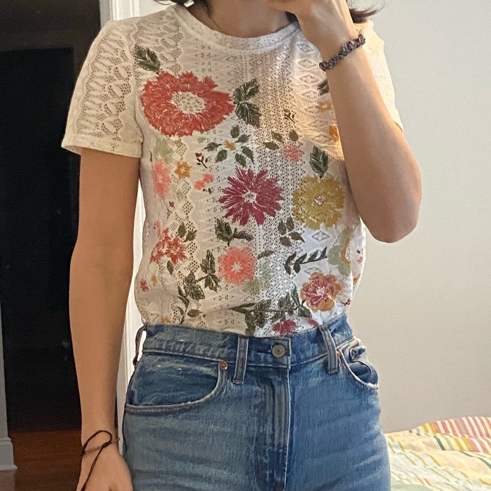 Zara, white crochet short-sleeved top with flowers, size S